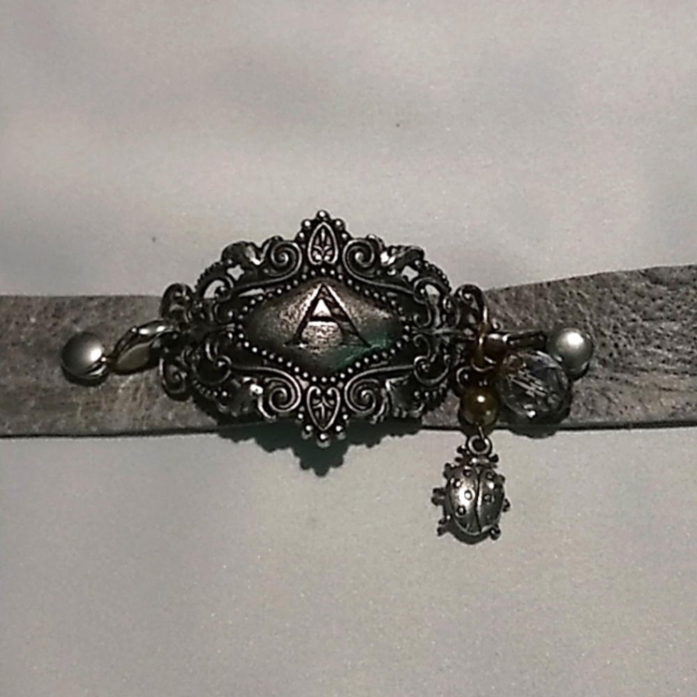 Lenny & Eva "A" leather bracelet - Picture 2 of 5